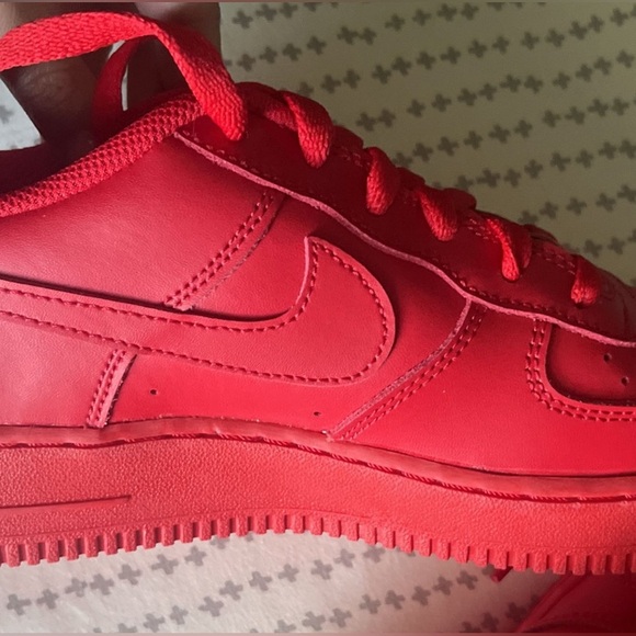Red 2021 Nike AF1s New in box 6.5Y - Picture 5 of 8
